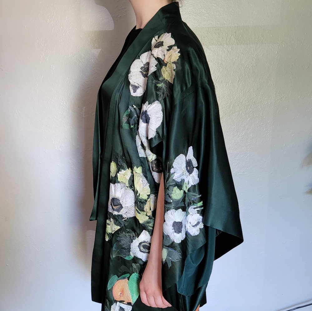 Alice Archer Green Silk Kimono - Picture 10 of 16
